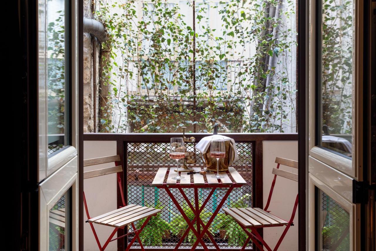 Palazzo Residenza Madre By Dimorra Guest house Naples