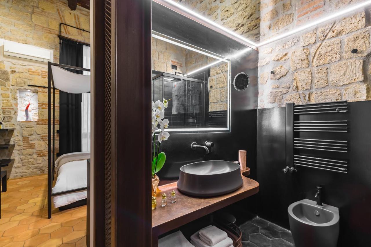 Palazzo Residenza Madre By Dimorra Guest house Naples